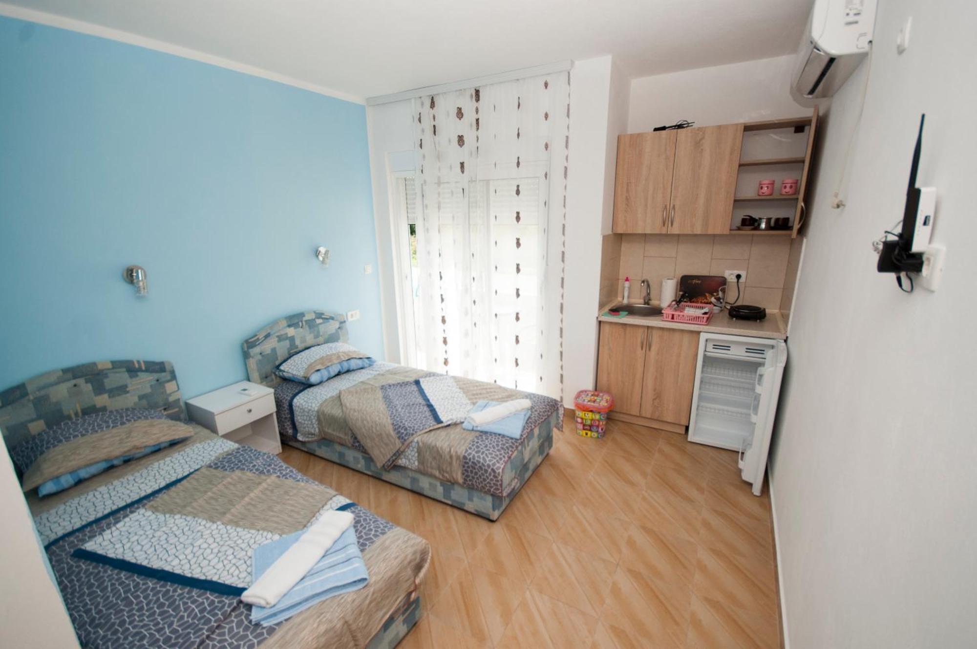 Studio Apartments Tea Sutomore Exteriör bild