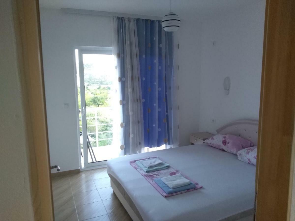 Studio Apartments Tea Sutomore Rum bild